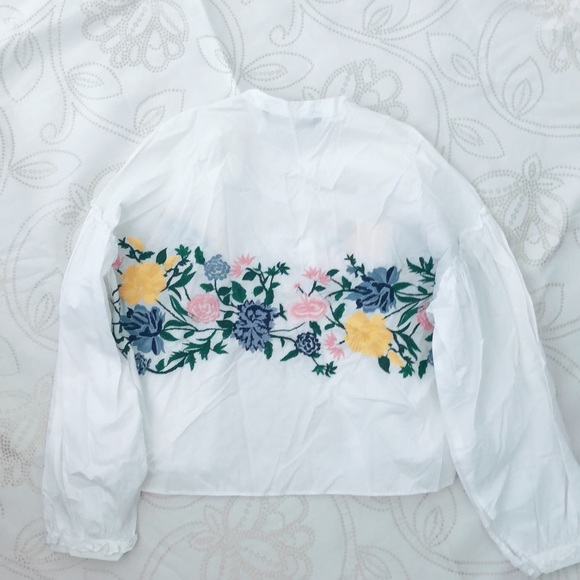 Zara embroidered crop shirt - Picture 3 of 4